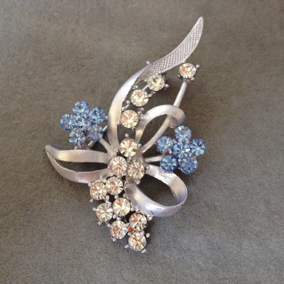 Brooch