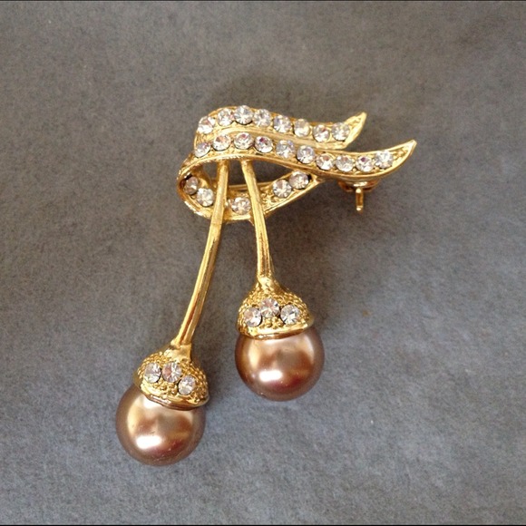 Brooch
