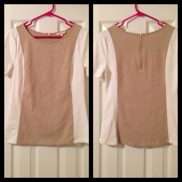 🙅No longer available! White/Tan Paneled Top