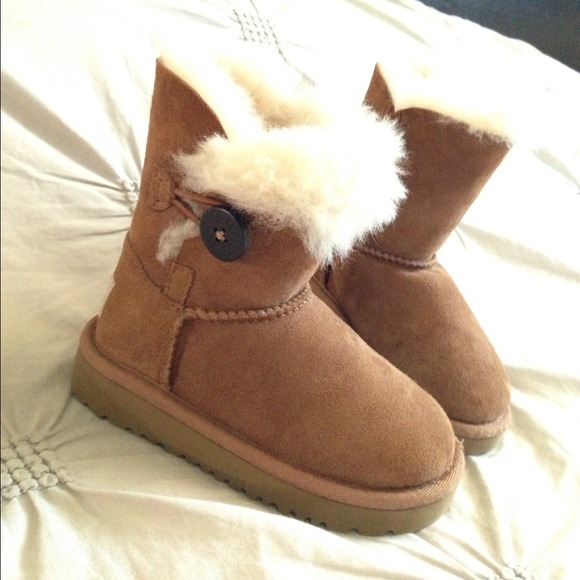 {SOLD}UGG sz8 brown bailey boot {toddler} NEW! - Picture 1 of 4