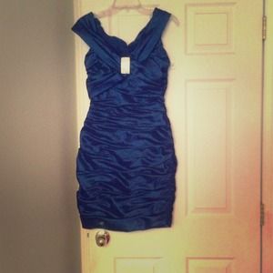 Cachet Formal Dress