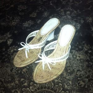 White Open Toe Wedge Thong Sandals