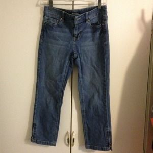 WHBM Blanc Capri Jeans