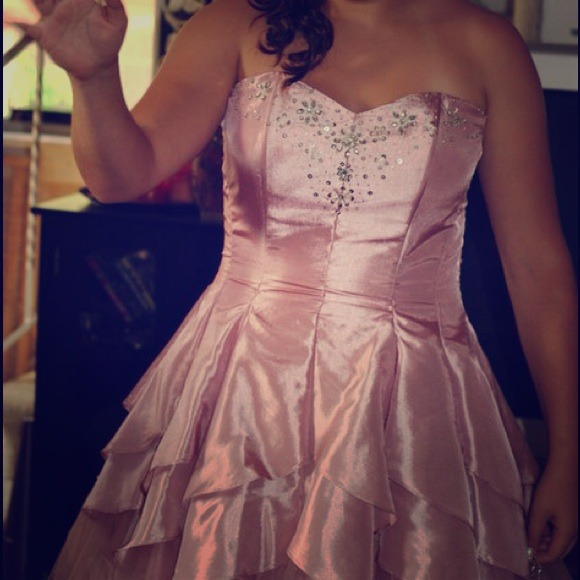 !!PRICES LOWERED!! Short formal dress size 14