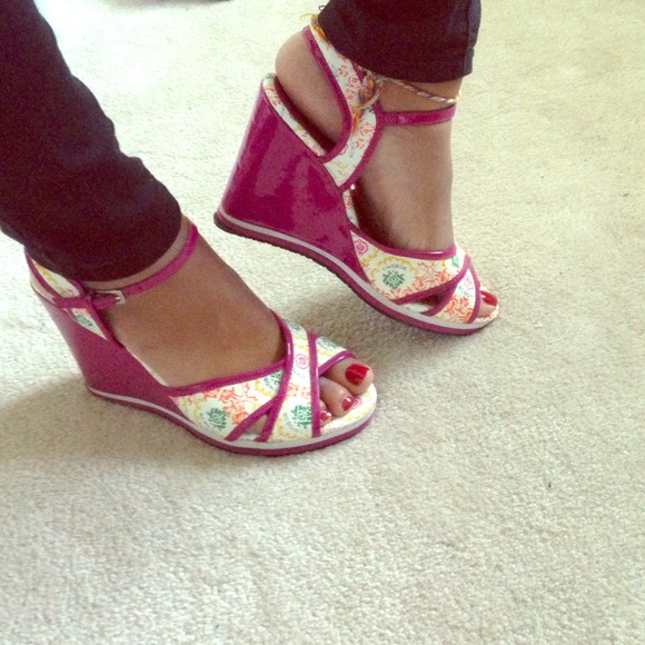 BCBG Shoes - BCBG High Heel Wedge Sandal Size