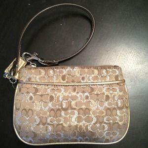 👛SOLD👛Authentic COACH wristlet!
