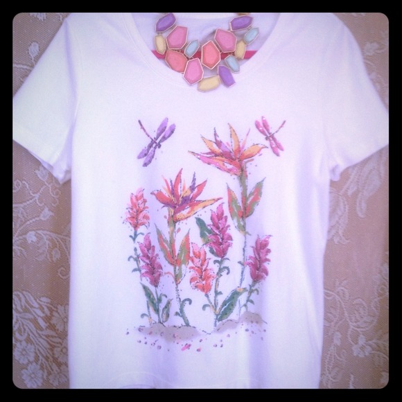 Summer elegance!  White Stage LG Tee ON SALE - Picture 1 of 1