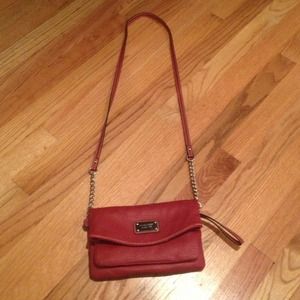 red Nine West crossbody or wristlet