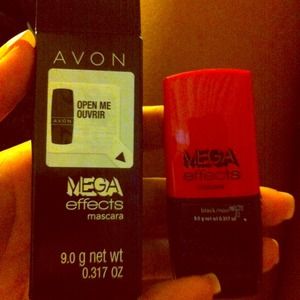Avon mega effects mascara in black