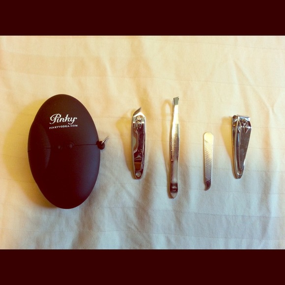 Manicure set NWOT - Picture 1 of 2