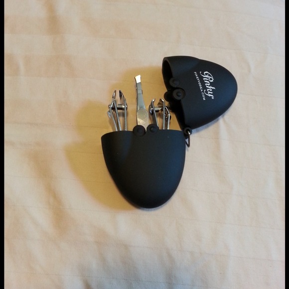 Manicure set NWOT - Picture 2 of 2