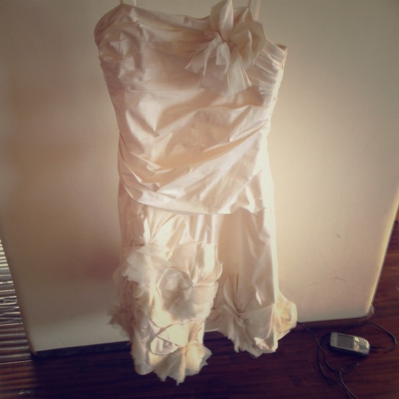 strapless cream BCBG dress size 4