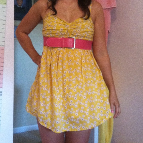 Forever 21 floral dress size small