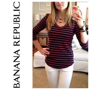 💢SOLD💢 Banana Republic Striped V-Neck Knit Tee