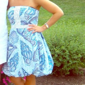Lilly Pulitzer Size 6 Blue Seashell Print Dress