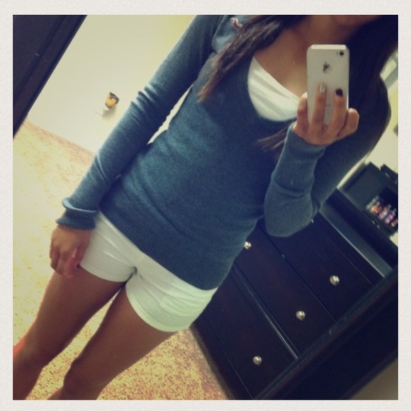 RESERVED FOR KAITLYN Dark Grey Hollister Sweater
