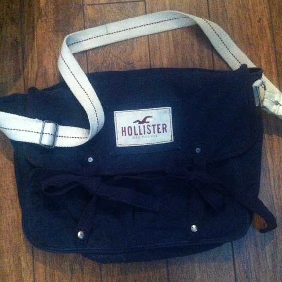 Hollister over the shoulder bag