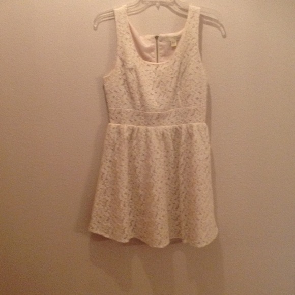 XXI Lace dress