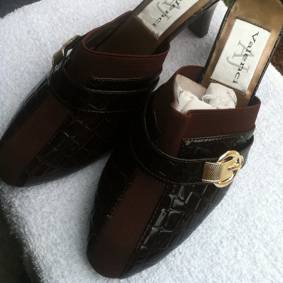 A.J. Valencia shoes - Picture 2 of 4