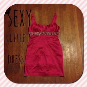 Sexy pink dress. 💋