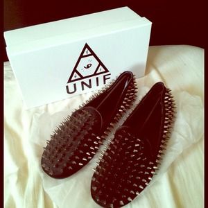 UNIF Hellraisers -Size 8 - Black