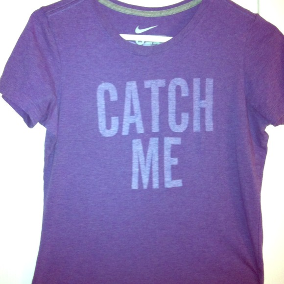 Nike women's purple workout short sleeve shirt