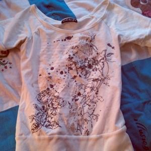 Quarter sleeve shirt