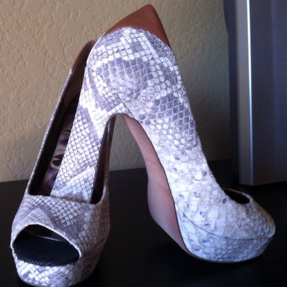 Sam Edelman Tacoma Heel - Picture 2 of 3