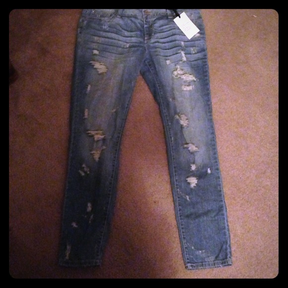 Sexy stressed skinny jeans