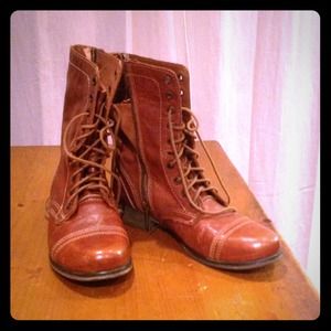 Steve Madden Troopa Boots