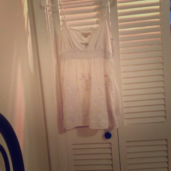 White tank top
