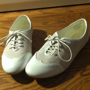 Tan/White shoes with tie.