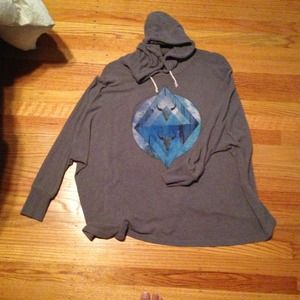 Half sleeve hoodie