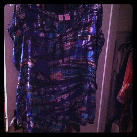 blue high low shirt