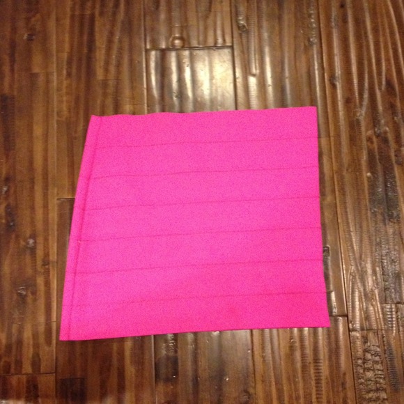 Neon pink bandage skirt