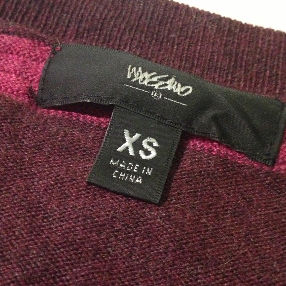 Chevron striped sweater in rose and purple - Picture 2 of 3