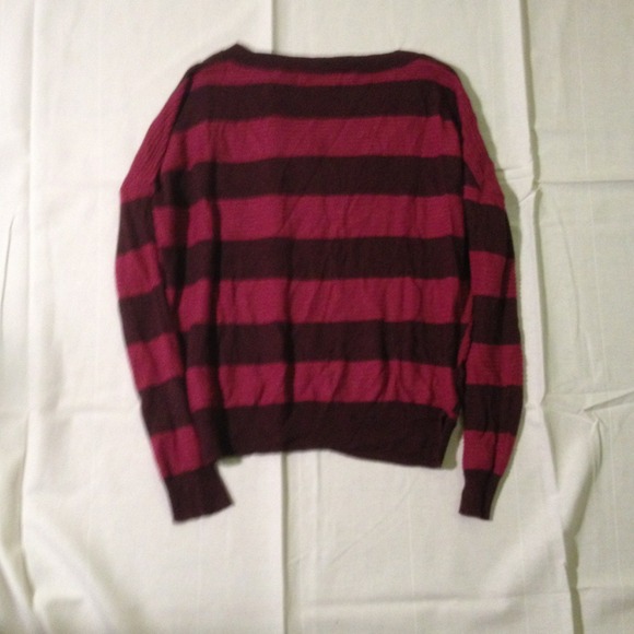 Chevron striped sweater in rose and purple - Picture 3 of 3