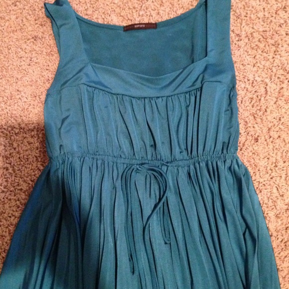 Beautiful flowy pleated pull- string top❤ - Picture 2 of 2