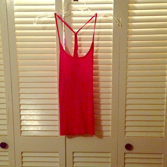 BUNDLE!! Two tank tops!💕
