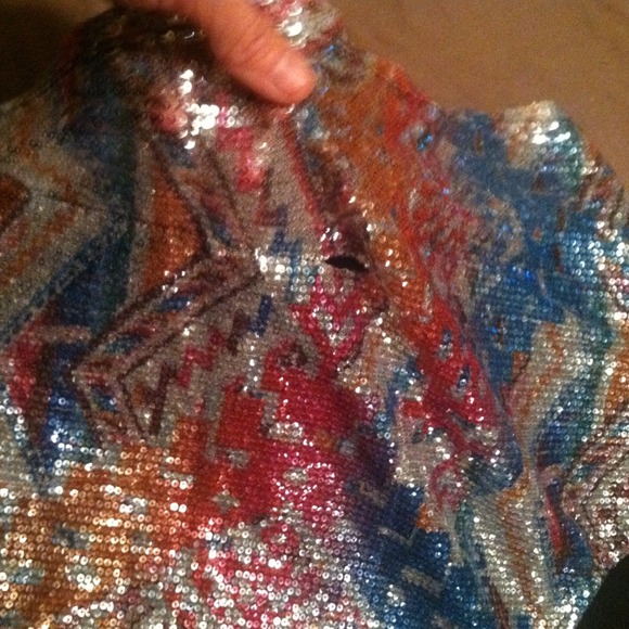 Sold....... Fireworks top! - Picture 3 of 4