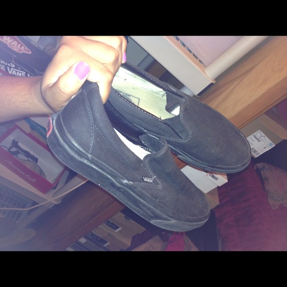 Trying to get rid of sneakers I don't wear