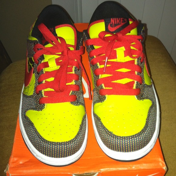 Nike Women's Dunk Low Premium