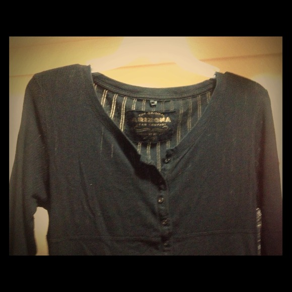 🎉REDUCED🎉Arizona black Henley top.