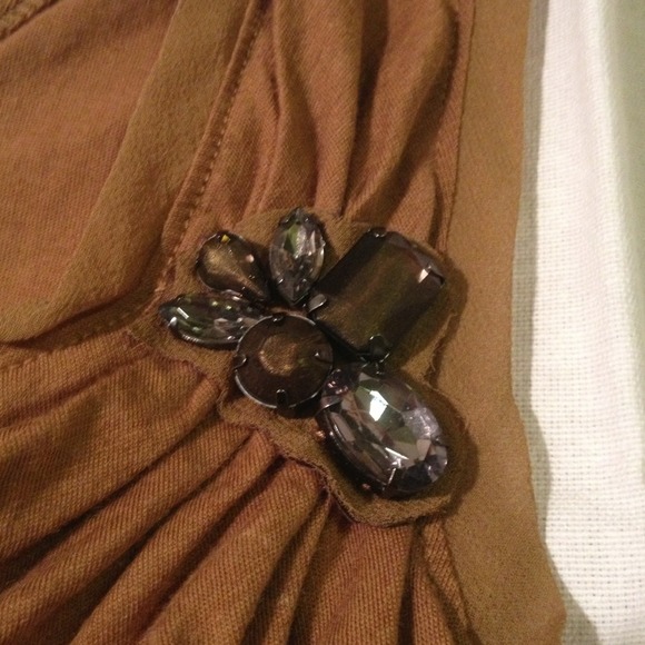 Asymmetrical J. Crew tank with jewel detail - Picture 3 of 3