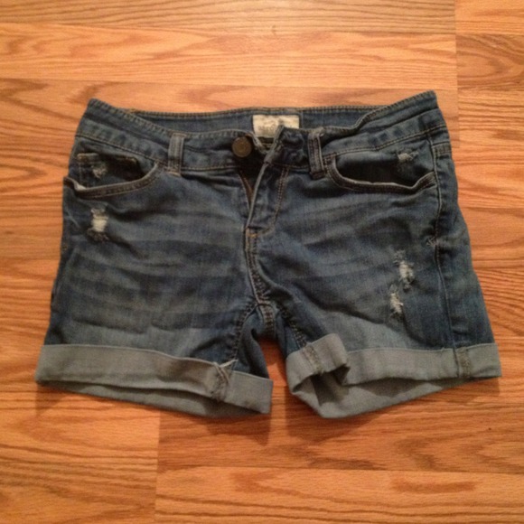 Aeropostale® Boyfriend Denim Shorts