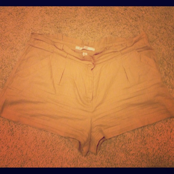 🎉REDUCED🎉LC Khaki shorts