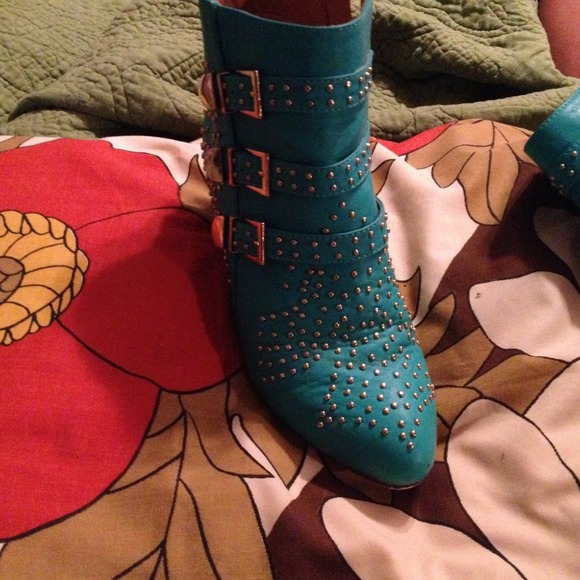 Starburst Boot - Example - Picture 2 of 2