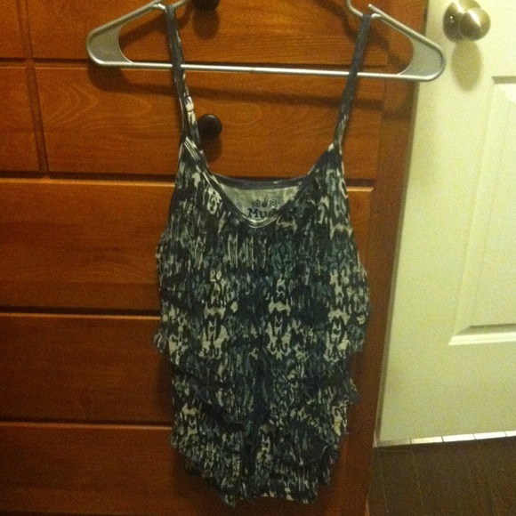 NWOT blue and black ruffle Cami