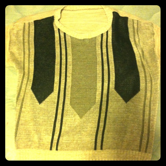 I'm selling a vintage sweater type of shirt