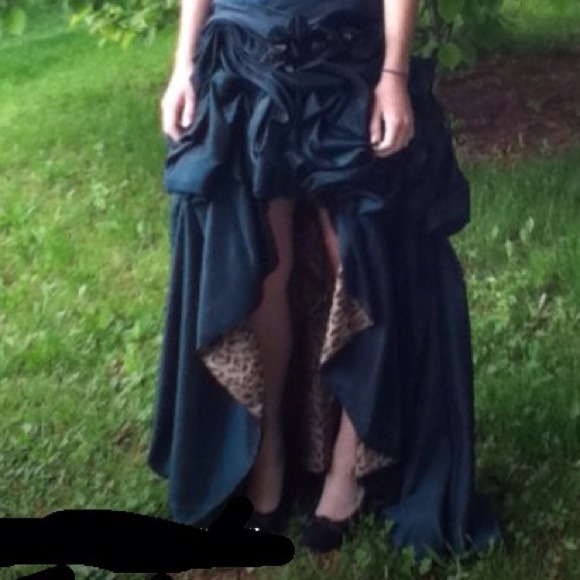 Emerald green leopard print prom dress - Picture 4 of 4